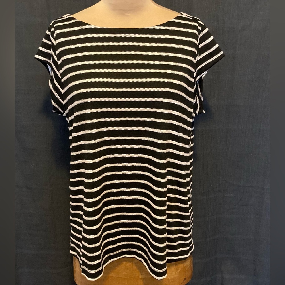 LOFT Black and White Striped Cap Sleeve Tee with Keyhole & Knotted Tie at Back - Picture 7 of 8